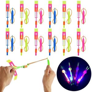 10 pçs led slings luminosos ao ar livre flash luz voando setas voando brinquedos helicóptero slingss catapulta crianças adultos brinquedo adereços 240105