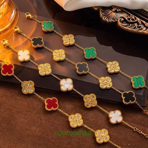 2024 Luxury VAN Clover Designer Bracelet Pearl Leaf Double sided Fritillaria Lucky Five Flower Light Fashion Small Fragrance Style Colorle With Box