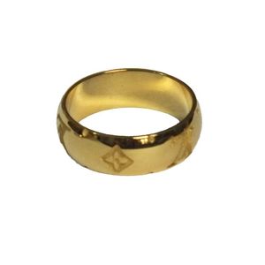 Four Leaf Clover Ring 18K gold plated titanium steel, colorfast.