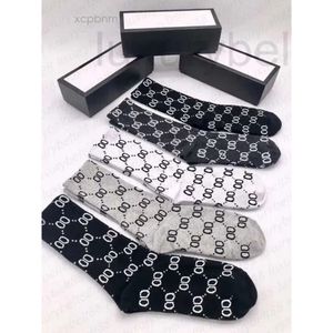 GGITY GC GG HERS SOCKS DESIGNER MEN Fyra Säsong Sport Sock Fashion 5 Par Set Classic Women Design Socks High Quality G Letter Mönster Emagroider 296 719