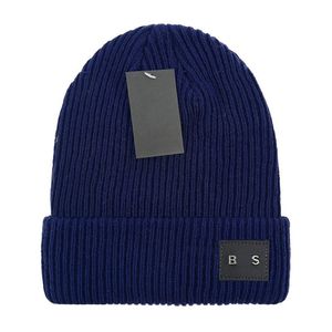 2024 Venda Quente Inverno Desingers Luxurys Beanie Quente Chapéu de Malha Proteção de Ouvido Temperamento Casual Cap Frio Ski Caps Europa Maré Muito Bom BO08