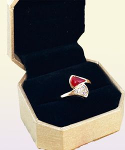 Anello ventaglio di design Gonna piccola di alta qualità Anelli per coppia Anelli con diamanti in acciaio inossidabile Accessori da viaggio quotidiano Valentine039s Da1704486