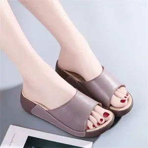Sandały Kluczowy wysokość skórzana skórzana krowi sandałki dla dzieci trampki dla kobiet marki buty pantofel sportowy luksery