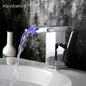 Faucets LED Waterfall Faucet Polished Chrome Single Lever Handle Bathroom Wash Basin Mixer Tap Water Power LED Waterfall Faucet