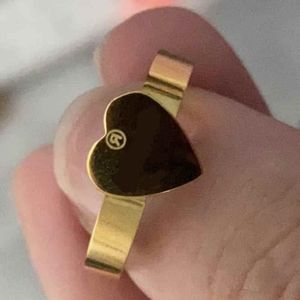 3 Colors Top Quality Extravagant Simple Heart Love Ring Gold Luxury Stainless Steel Couple Rings Fashion Women Designer Jewelry Lady Pa Ujfb