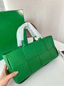 Gewebte große Handtasche für Damen, Designer-Handtaschen mit Schaf-Tragegriff, Damen-Umhängetasche, hochwertige Tragetaschen, Umhängetasche, klassisch, vielseitig, gewebte Tasche, quadratische Geldbörse