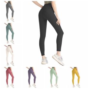 2024 Yoga Pantolon Hizalama Taytlar Kadın Şort Kırpılmış Pantolon Kıyafetleri Lady Sports Ladies Pantolon Egzersiz Fitness Giyim Tozluk Çayıkları Slim Fit Hizalama Pantolon