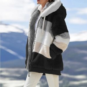 Winter Fashion Womens Coat Hooded Zipper Ladies Jacket Spliced Thick Cashmere Women Stitching Plaid Coats 240104