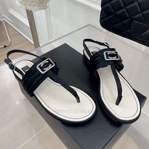 Designer sandal slipper interlocking c letter flip flops glitter bling rhinestone luxury woman thong metal logo flat casual shoes top quality mules