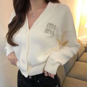 Mody damski sweter haft haftowy kardigan miu designer Sweaters Women Woolen Jacket Knitwear V-dół 778