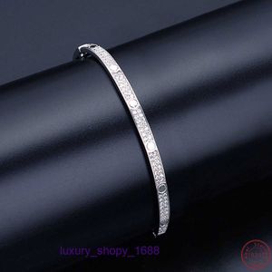 Luxury Car Tiress Designer Skruvmejselarmband Fashionable Sterling Silver Armband med kvinnlig minoritetsdesign S925 Full DIAMON MED ORIGINAL BOX SXUF