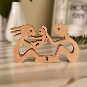 Home Ornament Wooden Couple Figurine Family Statue Decoration Mini Carving Model Living Room Office Desk Decor Mothers Day Gifts 240105