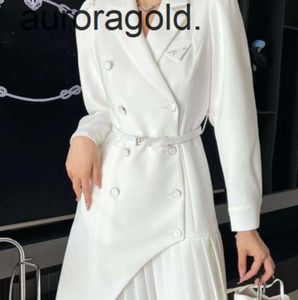 Projektantka Syjamska spódnica kobiety moda marka odzieży garnitury Ladys swobodny elegancki materiał miękki i odporny na zużycie garnitur blezer kobiety