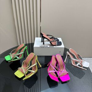 Amina Muaddi Rhinestone Satin Cross Slippers Bow Crystal Embellished Mules Spool Heels Sandaler Women Summer Luxury Designers Shoes