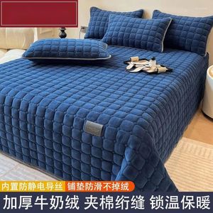 Koce 3PCS Pokrywa łóżka Wysokiej jakości koc szycia luksusowy nordycki dekoracyjny łóżko.