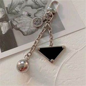 Lüks Tasarımcı Araba Keychains Erkek Kadın Arabalar Keyring Lover Çift El yapımı karabin Ana Zincir Çantalar Telefon Moda Aksesuarları