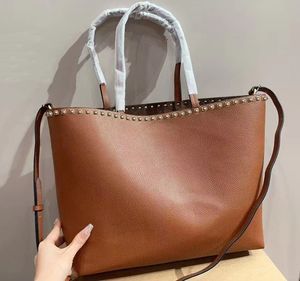 Shoulder Bags Women shopping rivetS Brown RockstudS Tote bags leather shoulder bag tote single-sided Real handbag a1