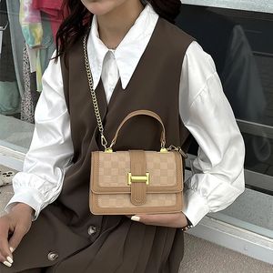 Handväska kvinnor pu läder crossbody väskor ins mode koreansk stil design axelväska beige/svart/brun messenger tygväskor 240104