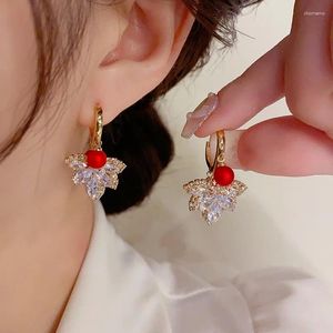 Hoop Earrings Copper Plated 18K Gold Retro Temperament Inlaid Zirconia Leaf Shape Women High Quality Jewelry