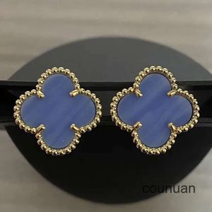 Designer Clover Studs Earring Vintage Four Leaf Clover Charm Stud Earrings Back Mother-of-Pearl Rostfritt stål Guldbultar Agate for Women Wedding Jewelry Gift 1 2TXR