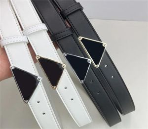 2023 Mens belt womens luxury ceinture black smooth buckle valentine christmas day gift fashion leather waistband woman for man des4800607