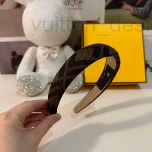 Headbands Designer Brand with Box Luxury Women F-letter Classic Brown Mix Black Europe Us Girl Headband Hair Jewelry Cloth Quality Accessories AOTG