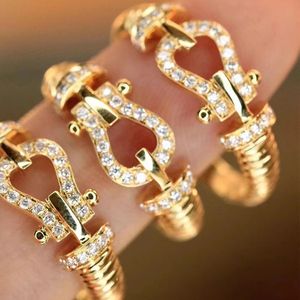 Luxury Horse Shoes Designer Rings 18k Gold Horse Shoe Hink Lock Shining Crystal Bling Diamond CZ Zircon Charm Ring for Women Girls Engagment Wedding SMEE sach smycken