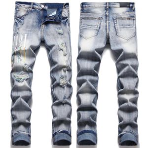 Hochwertige Slim-Fit-Stretch-Blue-Jeans für Herren. Leichte, luxuriöse Hip-Hop-Jeans mit Löchern und Rissen. Stilvolle, sexy Street-Jeans. 240106
