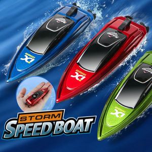 RC Boat Children's Mini Remote Control Boat Speedboat Summer Swimming High Speed Rowing Submarine Toys for Boys Children Gift 240106