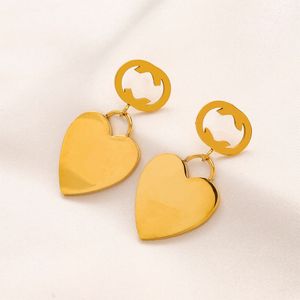 Klasik Tasarımcı Kadınlar Kalp Küpe Cazibe Saplama Smit Stil Paslanmaz Çelik Altın Gümüş Zincir Kolye Earjewelry Setleri Mektup Logo Pulları Kız Hediye