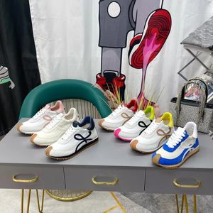 Flow Runner tênis em nylon e camurça escovada Mens Mulheres Sapatos Casuais em Nylon Suede Sneaker Upper Fashion Sport Ruuning Classic Shoe 01