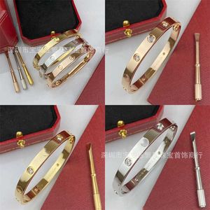 Designer -Cartres Bracelet gegen Gold Sky Star Schraube für Frauen 18k Rose breit und schmaler Version Klassiker Liebe Snap mit feiner Handwerkskunst