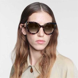 10% OFF Wholesale of sunglasses New glasses Fashion sunshade letters Watermark Sunglasses women