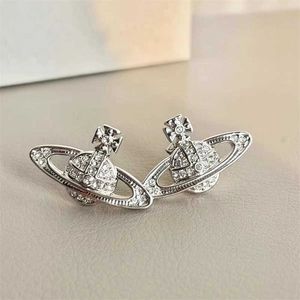 Studörhängen Western Empress Dowager Silver Saturn Vatten droppar Långt mousserande Diamond Crystal Ear Studs Klipp Två slitstil Fashion For Women Jewelry Kkt3