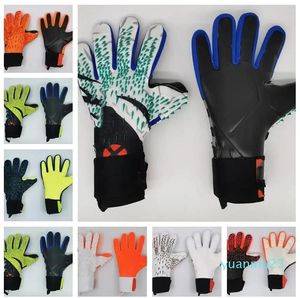 Перчатки 22 новых Falcon Вратарский футбольный браслет Вратарские перчатки Профессиональные латексные перчатки для взрослых Дышащие Прочные без защиты пальцев