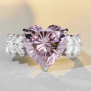 Pierścienie opaski moda 7CT Purple w kolorze cyrkonu wycięte serce klaster obietnica Pierścień Srebrny 925 Pierścienie cyrkon Pierścienie dla kobiet Darmowa wysyłka240105