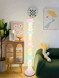 Golvlampor Enkel modern Macaron Lamp Creative Living Room Gourd Dekorativ sängpersonal Personlig godis