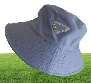 Tasarımcılar Erkek Kadın Kova Şapkası Geniş ağzına getirilmiş şapkalar Güneş Bonnet Beanie Beyzbol Kapağı Snapbacks Açık Balıkçı Beanies Fe9375867