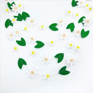 Party Decoration Spring White Green Birthday Decor Felt Daisy Garlands Flowers Banner With Leaves Artificial Craft Fake