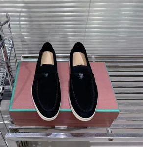 Designerskor, brittiska Tassel Flat Loafers, bekväma och fashionabla, mångsidiga mjuka och klibbiga sulor