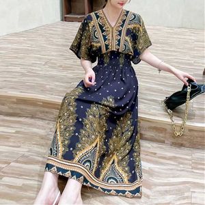 2024 BASIC Dresses Casual Elegant Retro Bohemian National Style V-Neck elastisk midja stor sväng tryckt sommarlång kjol Kvinna