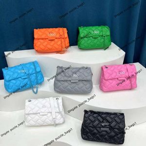 Women's luxury bag shop Factory 90 sells wholesale designer handbags Lingge Texture Tote Bag Pu Chain Crossbody Versatile for Work and Commuting Shoulder bag