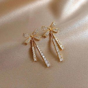 Dingle örhängen bowknot lyx bling is ut kubiskt zirkon vitt guld pläterat tofs öron lob smycken koreansk modeparti gåva KDE018