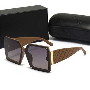 15% OFF Wholesale of New Tiktok net red wind big frame wide leg men and women versatile plain face sunglasses 584