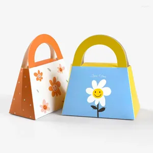 Present Wrap 10st Sweet Daisy Flower Handbag Candy Box Sunflower Package för bröllopsfödelsedag Baaby Duschfest favoritlådor Deocr