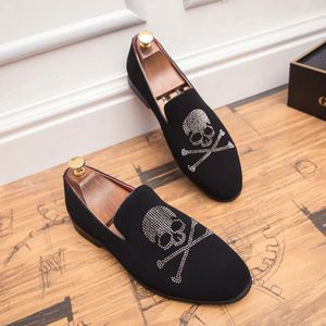 British Men's Suede Leather Shoes Pointed Toe Rhinestones Skeleton Loafers Wedding Dress Prom Formal Footwear Zapatos Hombre 240106