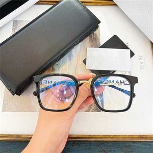 20% rabatt på högkvalitativa nya Xiaoxiang -glasögon 0749 Svart vanligt stort Slim Face Anti Blue Light Eyeglass Frame Solglasögon Kvinna