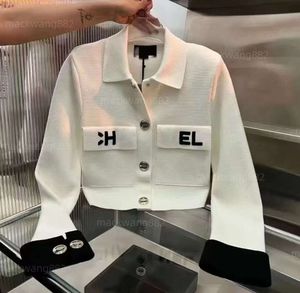 New Specialty store Designer Top Quality lapel Polo Women's Jackets Fashion Chest Pocket Alphabet Embroidery Printed Metal Buckle Knitted Long-sleeved Cardigan 882