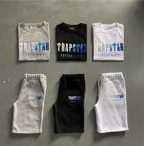 Herr Trapstar T -shirt Set Letter broderad spårdräkt Kort ärm Plush Shorts Motion Current 3341ESS