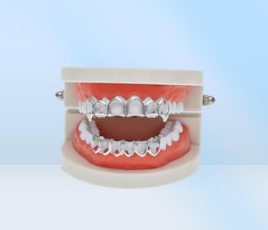Ny hiphopanpassad fit Grill Six Hollow Open Face Gold Mouth Grillz Caps Top Bottom With Silicone Vampire Teeth Set8765050